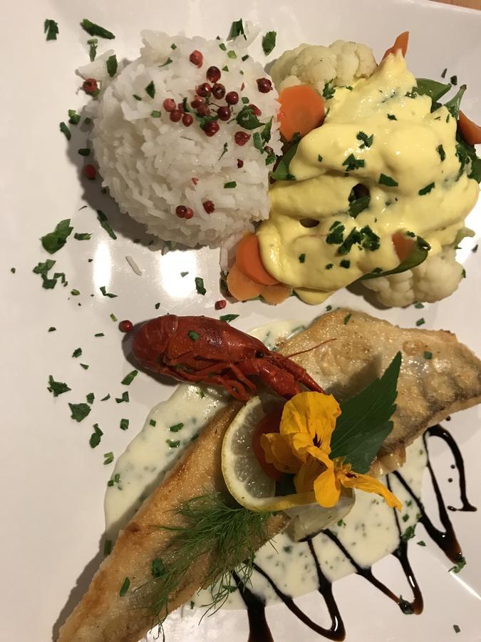 Hotel & Restaurant Zum Karpfen Обернхайм на Майн Екстериор снимка