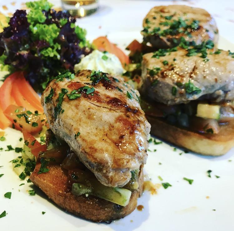 Hotel & Restaurant Zum Karpfen Обернхайм на Майн Екстериор снимка